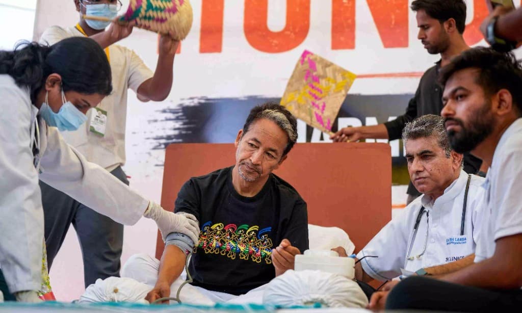 Medical checkup during Sonam Wangchuk hunger strike at CJP Jantar Mantar protest Delhi 2026